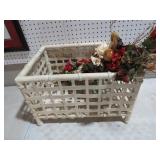 HEAVY METAL BASKET W/FLOWERS
