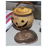 METAL JACK-O- LANTERN & METAL SKULL MOLD