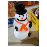 BEAUTIFUL ART GLASS SNOWMAN
