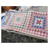 FULL SZ DIAMOND PATTERN QUILT