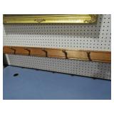 WOOD WALL MOUNTED BOARD W/ PEGS