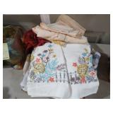 COLLECTION OF VINTAGE CURTAINS & TABLE CLOTHES