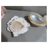WOODEN OYSTER BOWL & AGATE COASTERS
