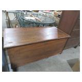 EARLY LIFT TOP DOVE TAIL BLANKET CHEST