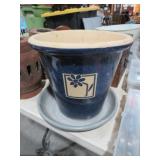 LARGE CERAMIC PLANTER W/ DRIP TRAY