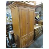 WOOD 4DR STORAGE CABINET