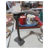 CAST IRON SHOE LASP W/ STAND