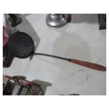 VTG WOOD HANDLE STRAINER / LADLE