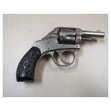 H&R YOUNG AMERICAN / DOUBLE ACTION .32 REVOLVER