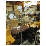 FLOOR LAMP W/ ADJ. ARMS