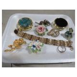 COLL. VTG BROOCHES, JEWELRY & DECORATIVE BOXE