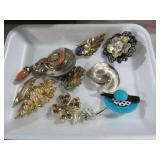 VTG FLORAL BROOCH & RING COLLECTION