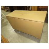 HANDMADE PRIMITIVE COUNTRY STYLE BLANKET BOX