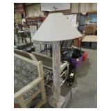 VTG TREE TRUNK PLASTER FLOOR LAMP W/ SHADE