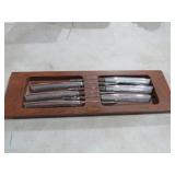S/6 CARVEL HALL STAINLESS STEEL KNIVES W/ HOLDER