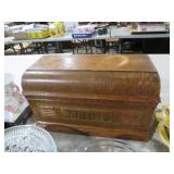 VTG SEWING MACHINE BOX COVER