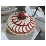 VINTAGE CERAMIC APPLE PIE PLATE WITH LID
