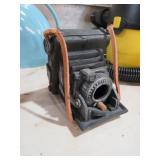 UNIQUE CAMERA BIRD HOUSE