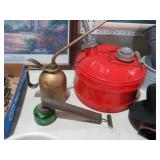 GAS & OIL CAN & OLD SPRAYER