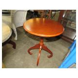 BOMBAY MAPLE PEDESTAL TABLE