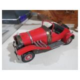 NICE METAL ANTIQUE CAR