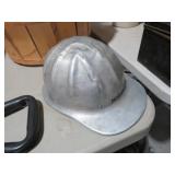 ANDY GRIFFITHS, MR. MCBEEVEE HAT