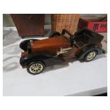HERITAGE MINT ANTIQUE WOOD CAR