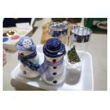 CHRISTMAS THEME S&P SHAKERS