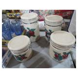 S/4  APPLE CERAMIC CANISTER SET