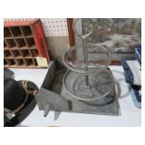 MAPLE SYRUP FUNNEL & METAL DOUBLE BASKET