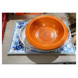 MIXING BOWL, PLATTER, BLUE/WHITE DISH