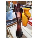 BEAUTIFUL AMETHYST SWUNG GLASS VASE