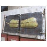 HAMMERED METAL FEATHER/LEAF WALL DECOR
