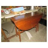 NICE CHERRY DROP SIDE GATE LEGGED TABLE