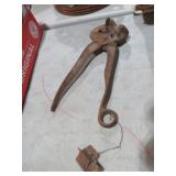 VTG CAST IRON PIG SNOUTER TOOL