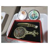 BEAUTIFUL DRESSER SET & COMPACT MIRROR