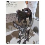 METAL TIN DOG NODDLER