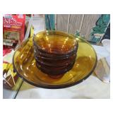 VTG DURALEX AMBER SERVING BOWL & BEEHIVE BOWLS