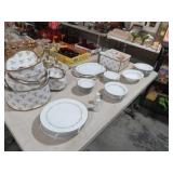 50 PC NORITAKE CRESTMONT CHINA W/ STORAGE BAGS
