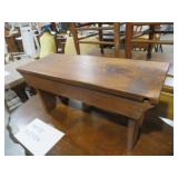 NICE WOOD COUNTRY BENCH