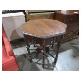 BEAUTIFUL ANTIQUE OCTANGULAR CENTER TABLE