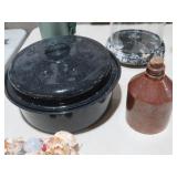 GRANITEWARE & OLD CROCK JUG