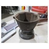 VINTAGE HEAVY METAL VASE