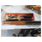 VINTAGE HORSE HEAD SHOE HORN & BRUSHES