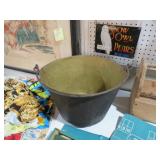 ANTIQUE BRASS APPLE BUTTER KETTLE