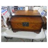 NICE WOOD LIFT TOP BOX