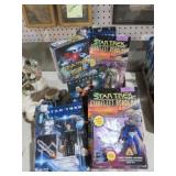 COLLECTION OF VINTAGE STAR WARS/STAR TREK FIGURES