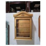 HANGING WALL GLASS 1 DR DISPLAY CABINET