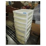 NICE 7 DWR PLASTIC STORAGE TOTE BIN