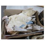 COLLECTION OF VINTAGE LADIES GLOVES& HANDKERCHIEFS